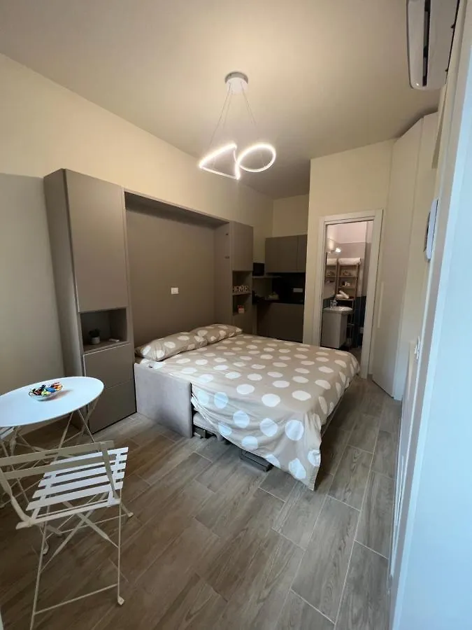 Delizioso Monolocale Zona Washington Apartment Milan Italy